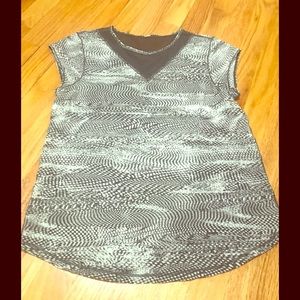 Short sleeve lululemon top